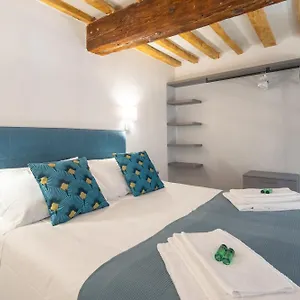 Casa Alinari , Florence Italy