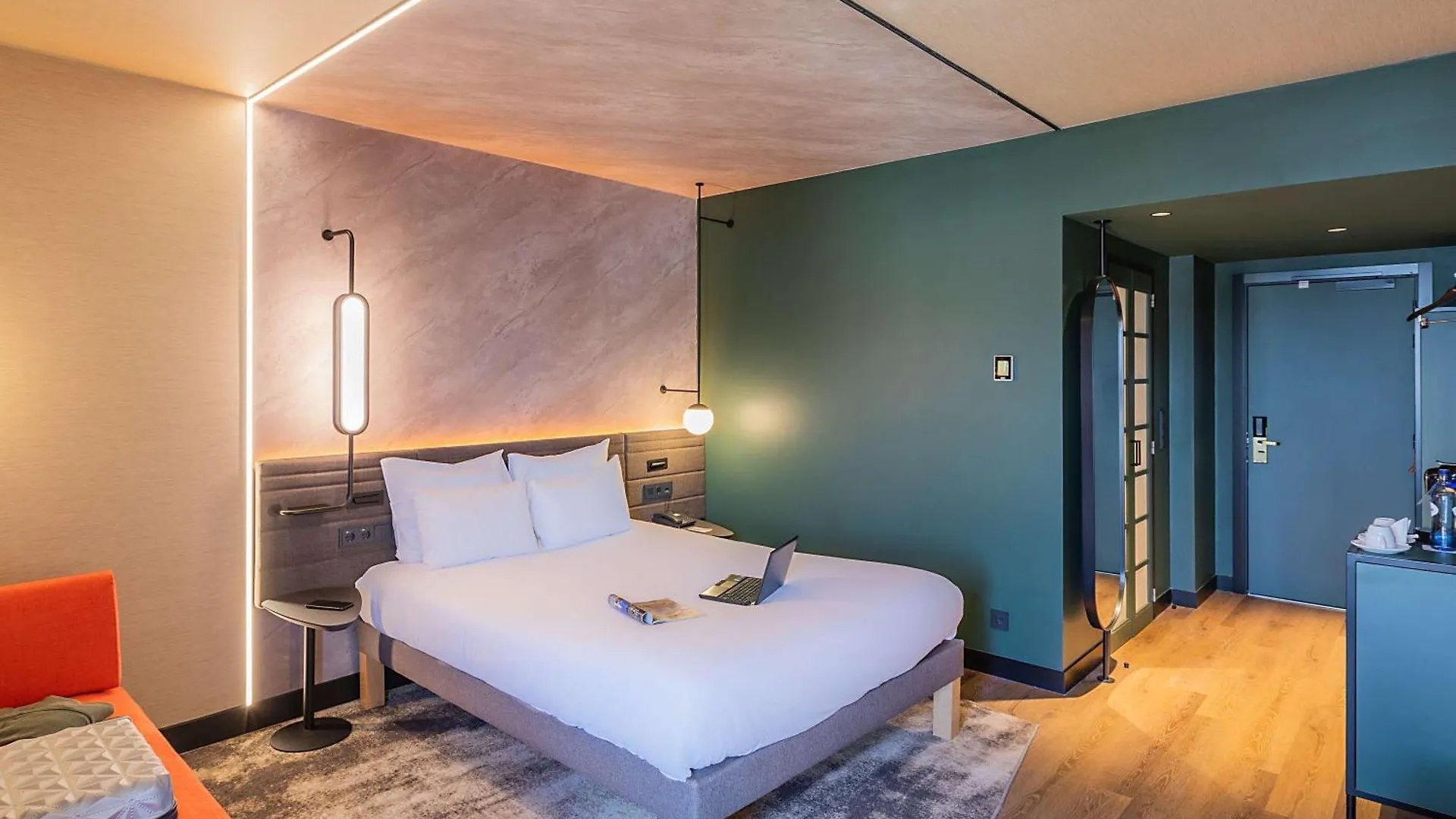 **** Hotel Novotel Lisboa Portugal